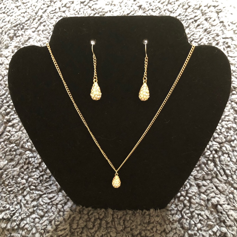 Necklace and Earring Set